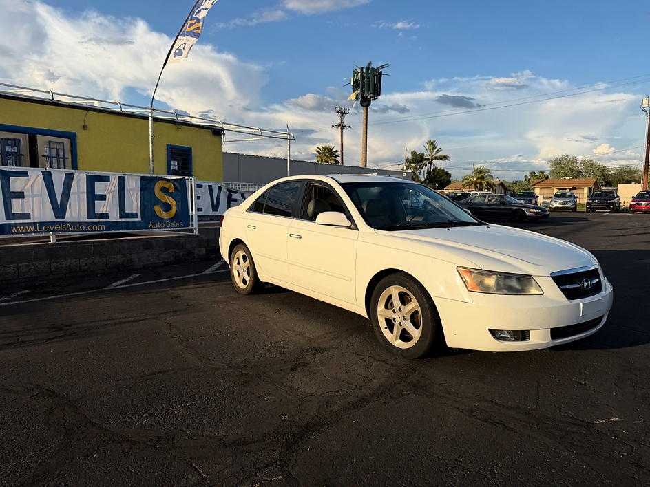 2007 Hyundai Sonata Limited in Tucson, AZ — photo 10