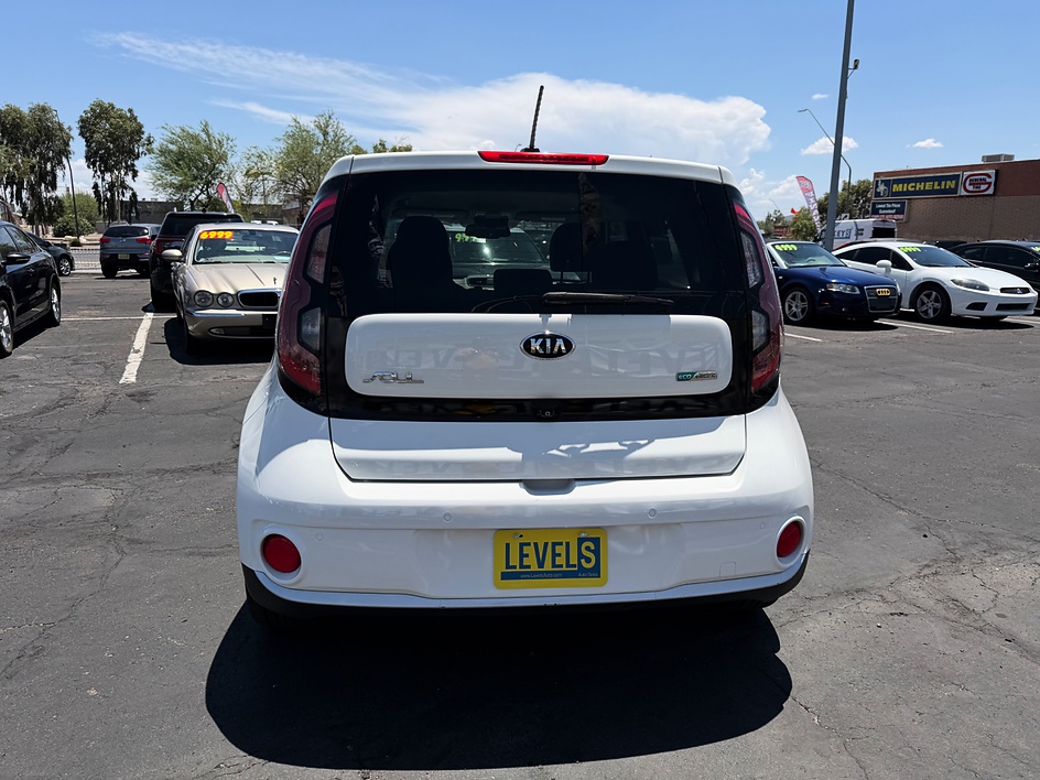 2018 KIA Soul EV EV+ in Tucson, AZ — photo 4