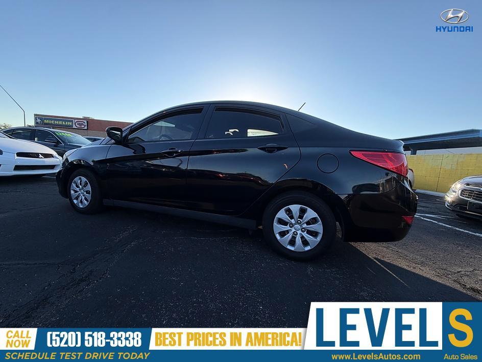2017 Hyundai Accent SE in Tucson, AZ — photo 5