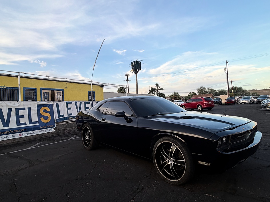 2012 Dodge Challenger SXT in Tucson, AZ — photo 5