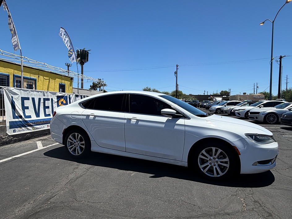 2015 Chrysler 200 Limited in Tucson, AZ — photo 3