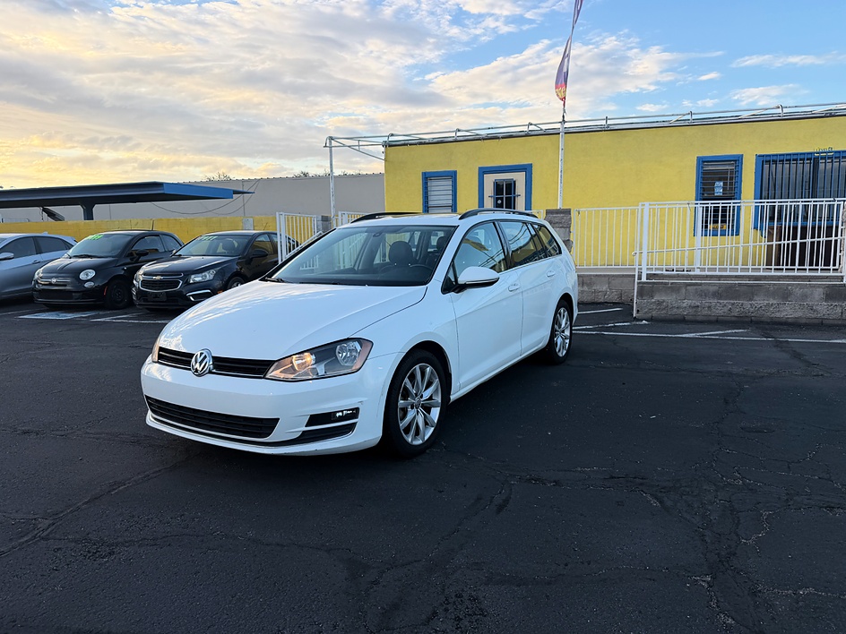 2016 Volkswagen Golf SportWagen TSI Limited Edition in Tucson, AZ — photo 7