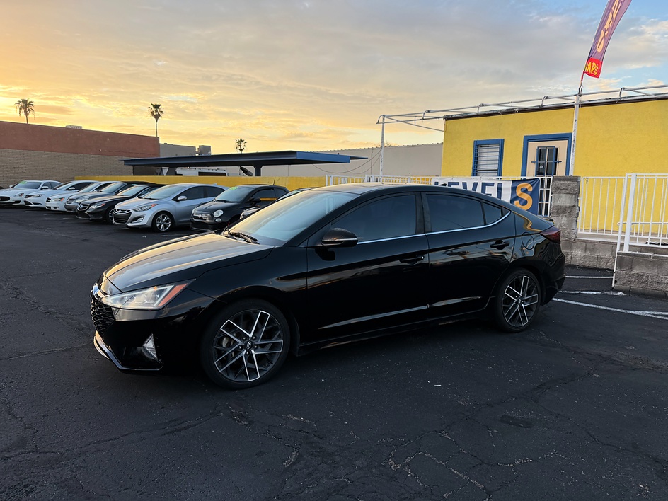 2019 Hyundai Elantra Sport in Tucson, AZ — photo 6
