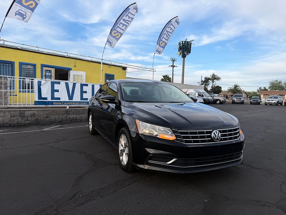 2018 Volkswagen Passat 2.0T S in Tucson, AZ — photo 10