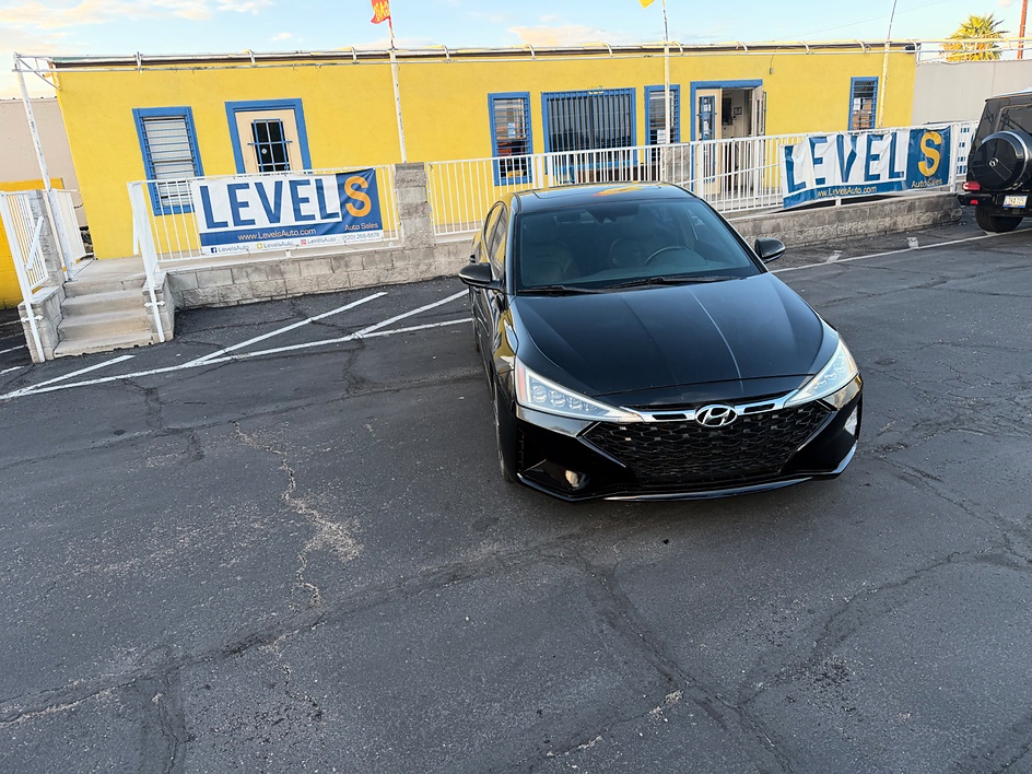 2019 Hyundai Elantra Sport in Tucson, AZ — photo 9