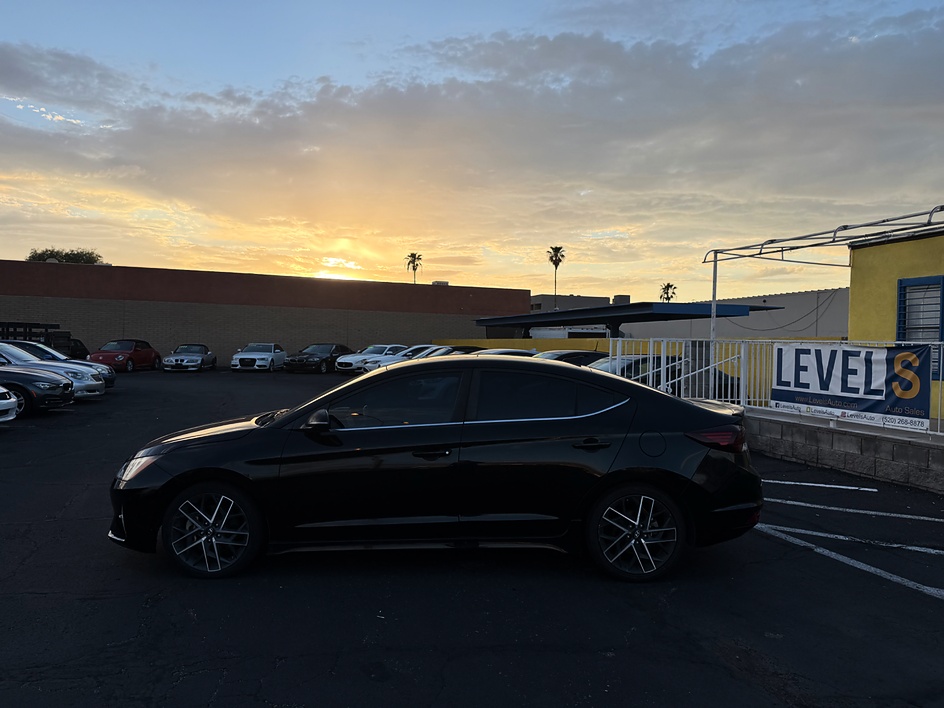 2019 Hyundai Elantra Sport in Tucson, AZ — photo 5