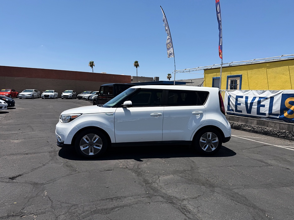 2018 KIA Soul EV EV+ in Tucson, AZ — photo 7