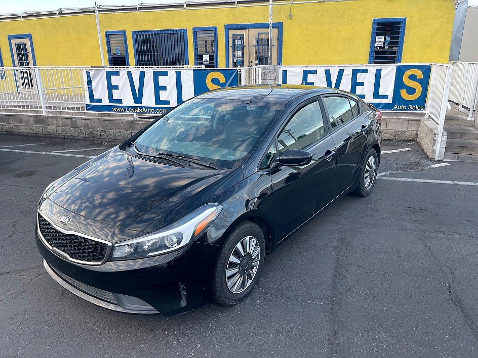 2017 KIA Forte LX in Tucson, AZ — photo 3